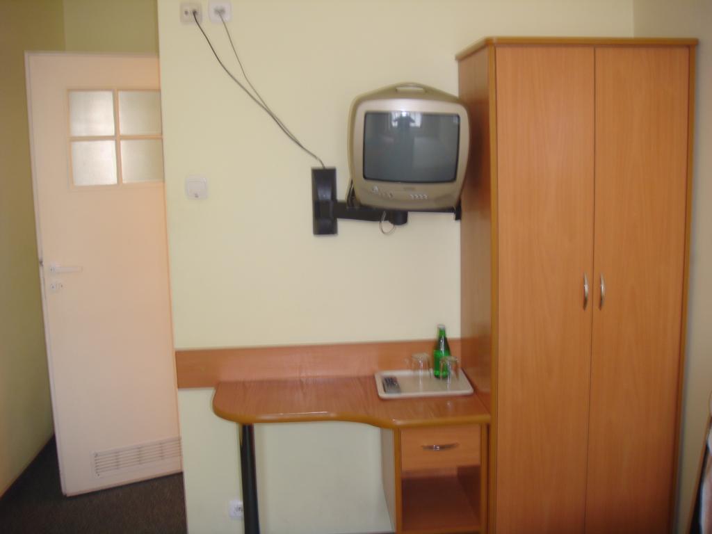 Hotel Polonia Augustow Ngoại thất bức ảnh